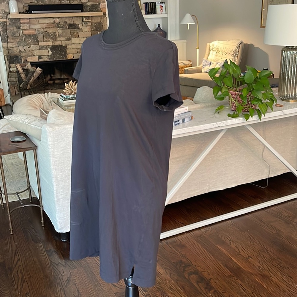 Black lulu tshirt dress with keyhole opening in back